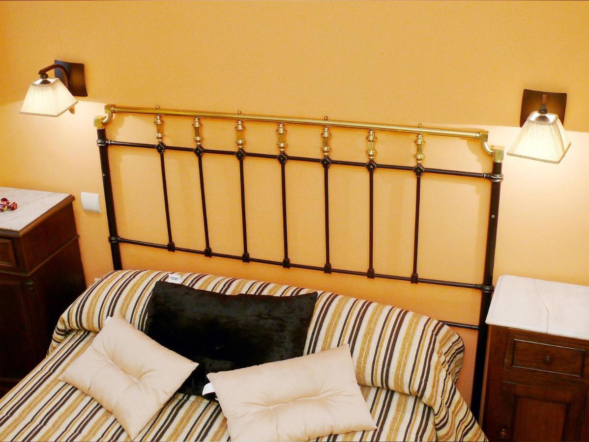  One-Bedroom Apartment (2 Adults)