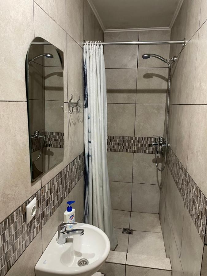 Twin Room with Bath and without window
