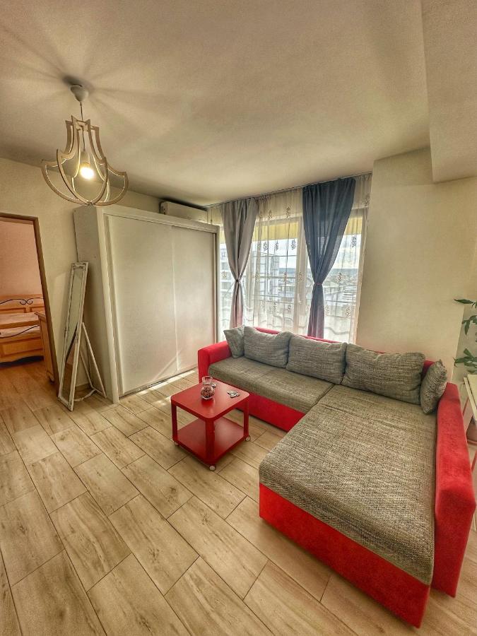 B&B Craiova - Fancy Apartament Promenada Mall - Bed and Breakfast Craiova