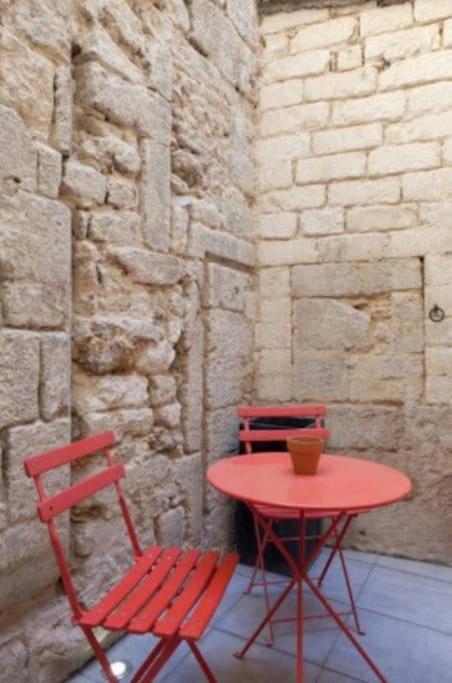 La Courette, Beau studio, Clim, Centre Historique - B&B