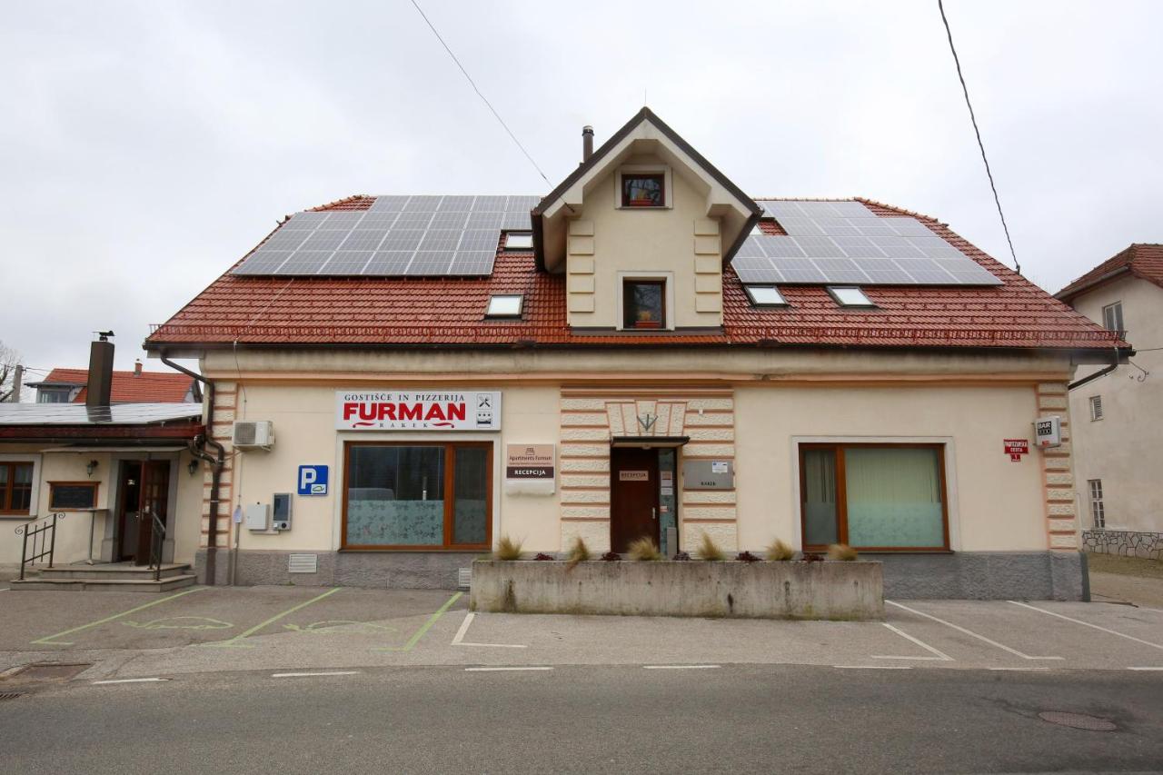 Studio (2 Adults)