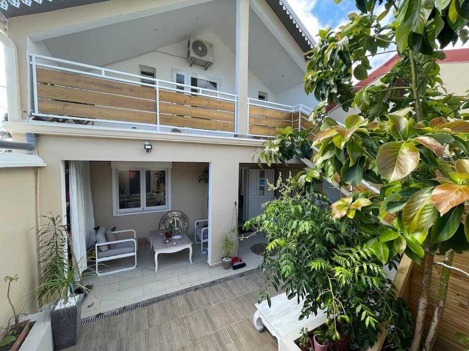 Grand studio charmant, tout équipé… - B&B Saint-Denis