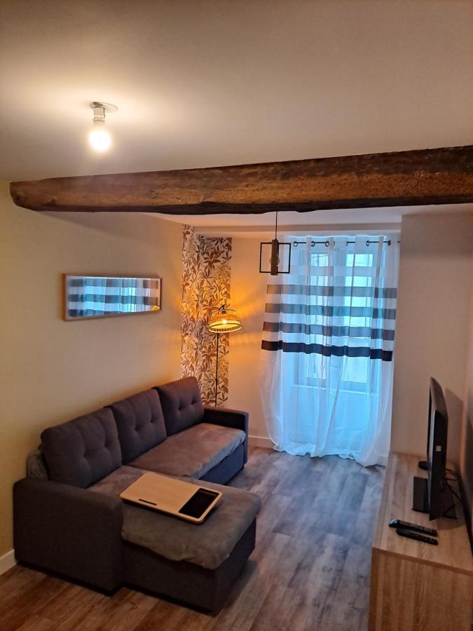 B&B Parthenay - logement T2 neuf - centre-ville - Bed and Breakfast Parthenay