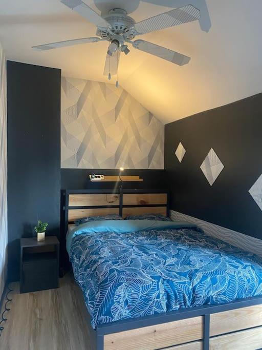 Agréable maison avec parking gratuit - B&B Quarouble