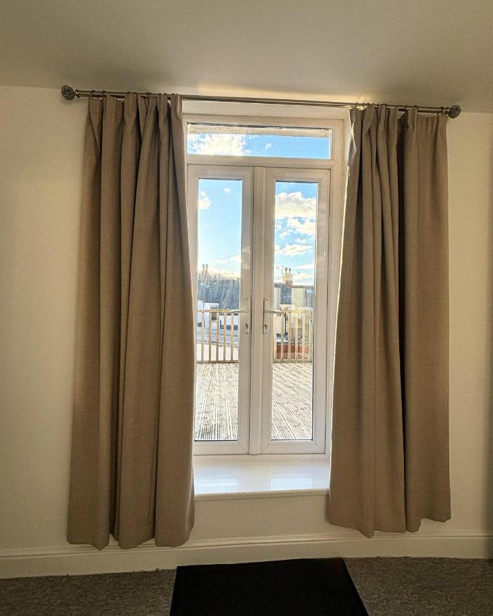 Cardiff/Penarth Home - B&B