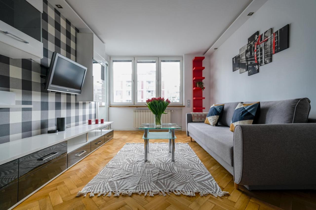 Home Dream Apartamenty Królewska 43 - B&B Varsavia