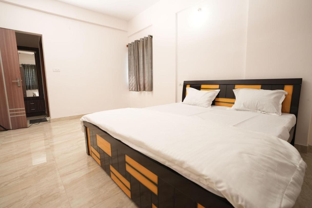 B&B Bangalore - Srushti Service apartments - Bed and Breakfast Bangalore