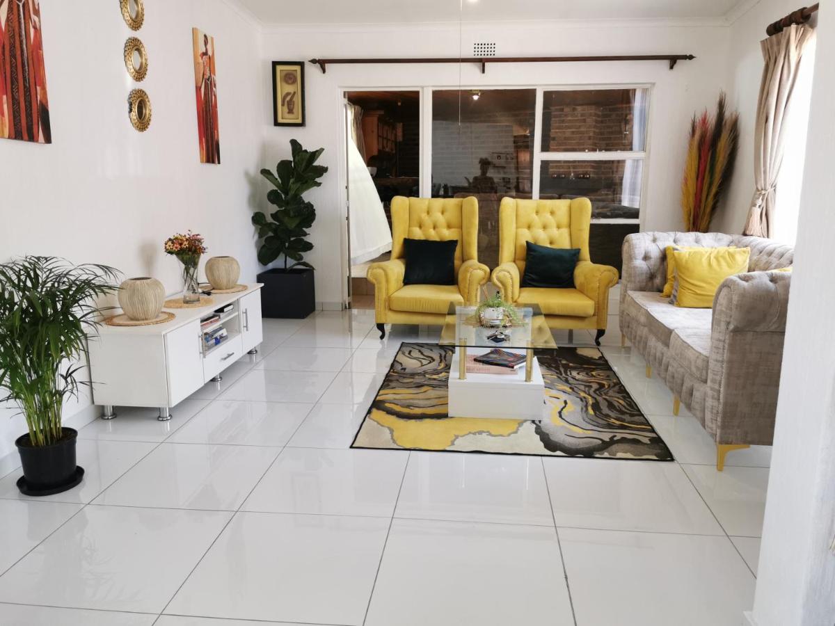 B&B Johannesburg - Stunning 2 Bedrooms and 2 Bathroom No loadshedding - Bed and Breakfast Johannesburg