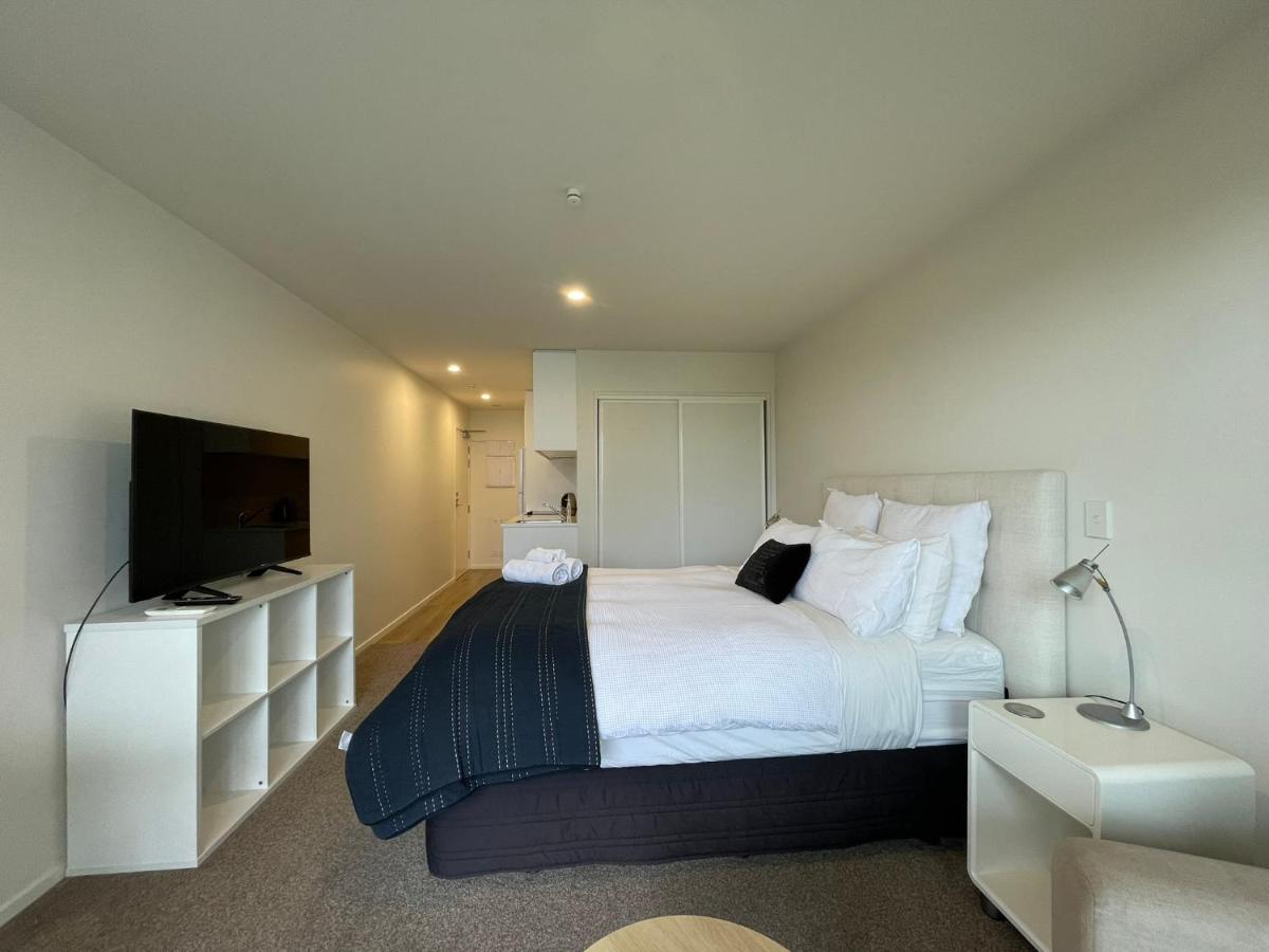 B&B Christchurch - Luxury 1 Bedroom Studio In CBD Close to Convention Centre - Bed and Breakfast Christchurch