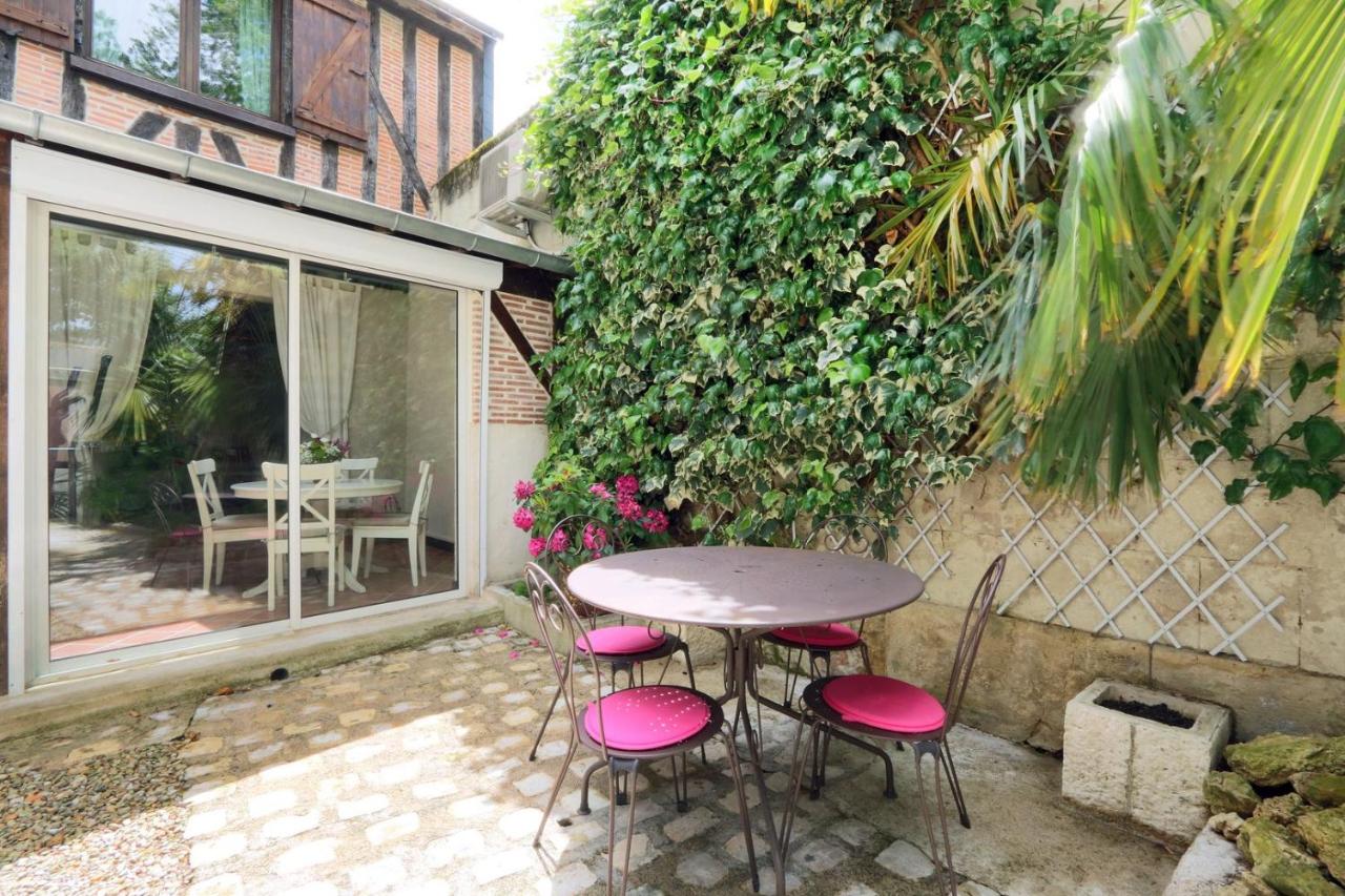 B&B Tours - Elegant and spacious T2 #Tours #Halles #Courprivée - Bed and Breakfast Tours