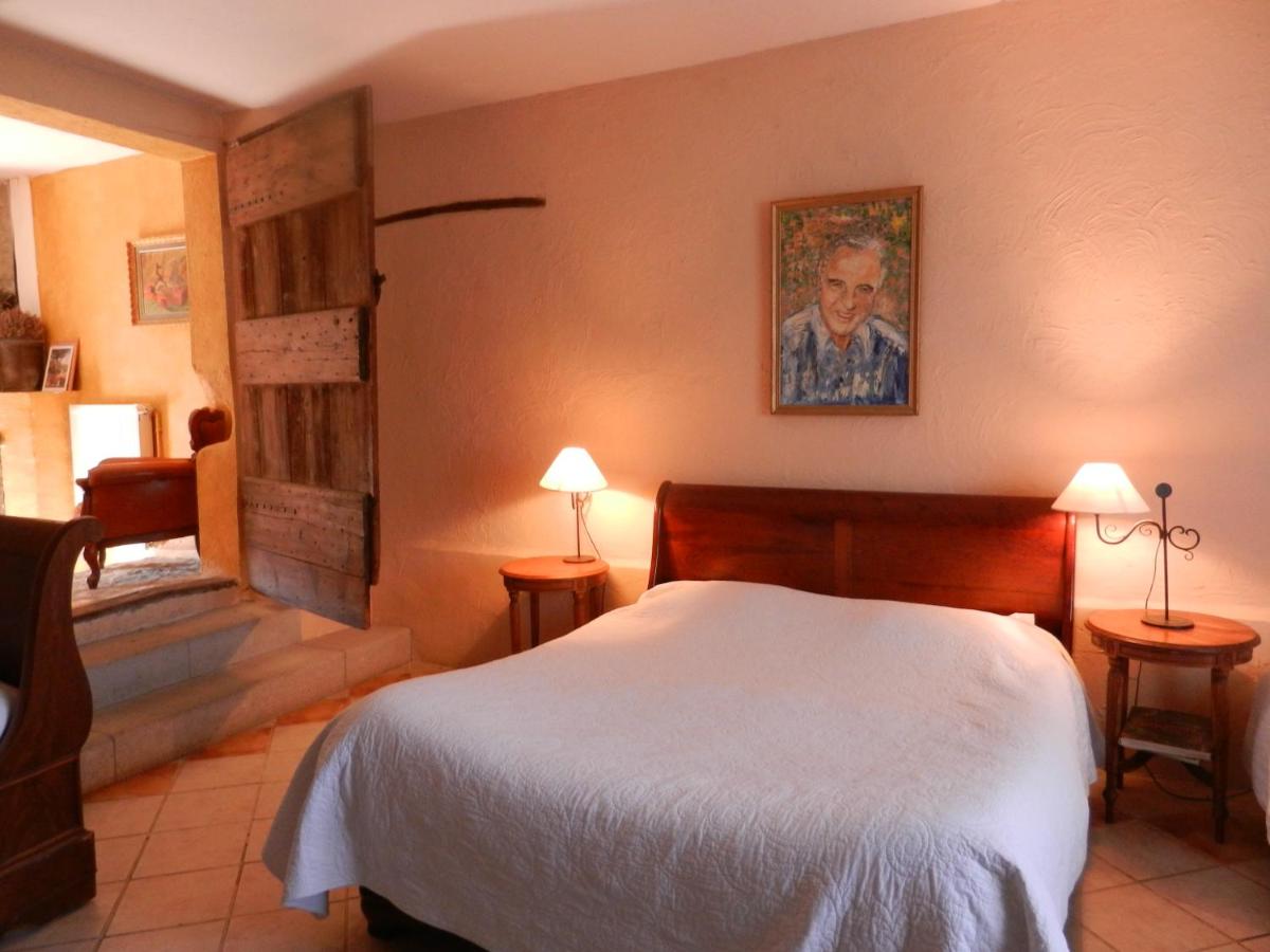 Vierbettzimmer mit eigenem Bad