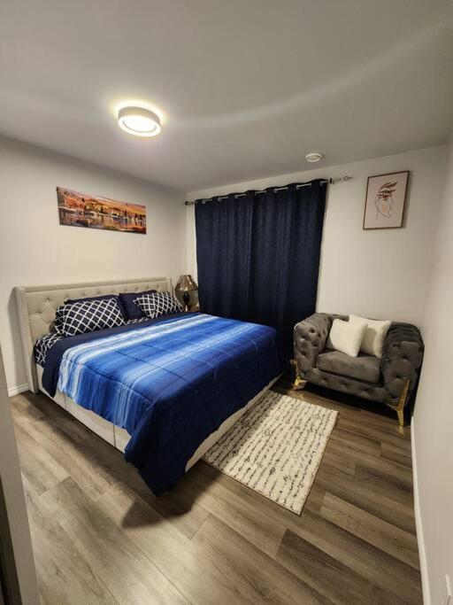 Cozy one bedroom in Airdrie - Ferienwohnung