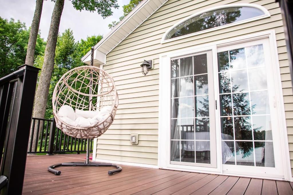 Pet friendly with Fireplace, Near Kasoag Snow Trail - B&B