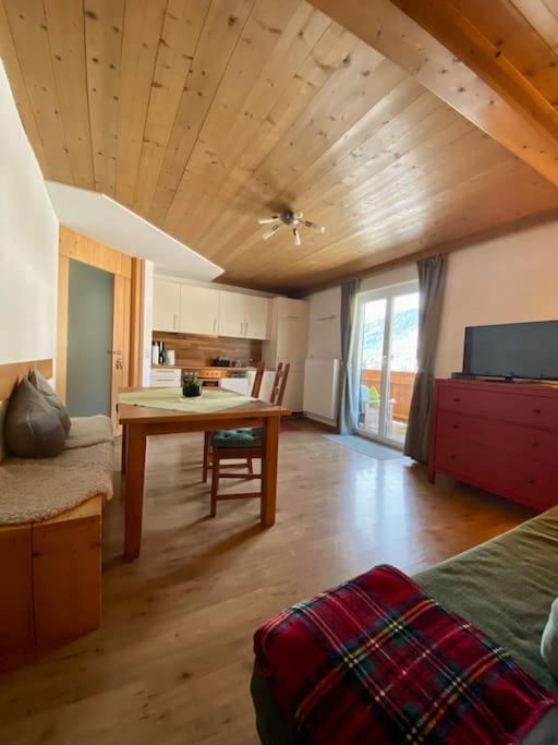 Alpenchalet Basecamp Apartment 2 - B&B St. Martin of Tennengebirge