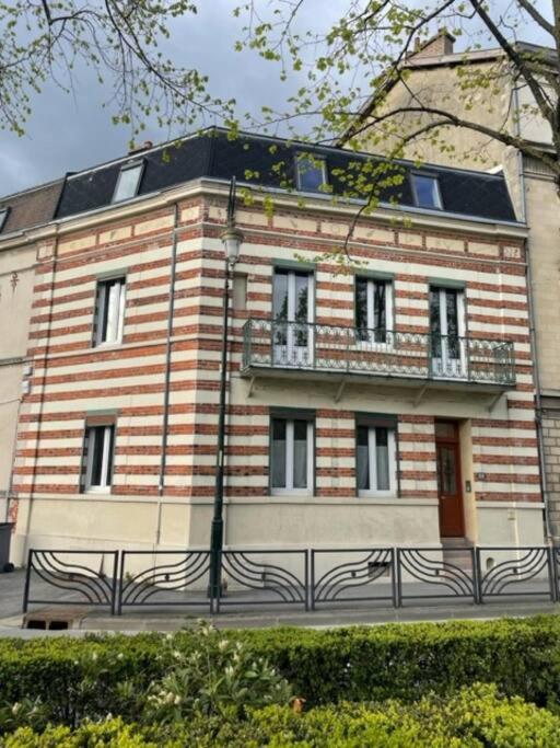 Le Bubble - Ferienwohnung Épernay