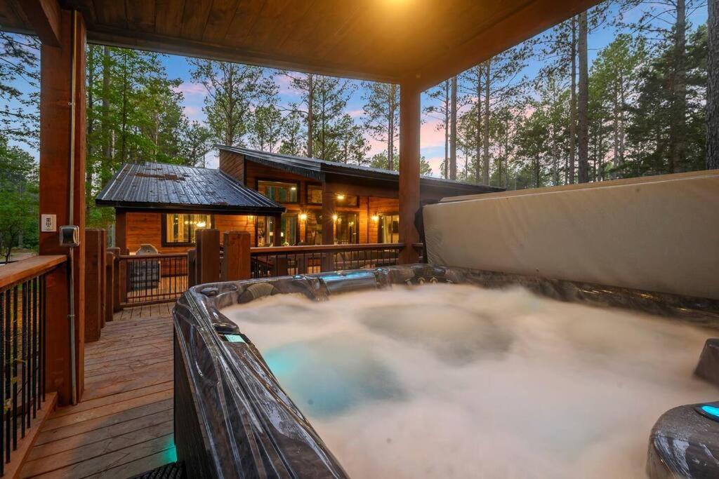 Ember Skye Cabin - 2 bdr & Bunk Nook/2.5 bath - Chambres d’hôtes