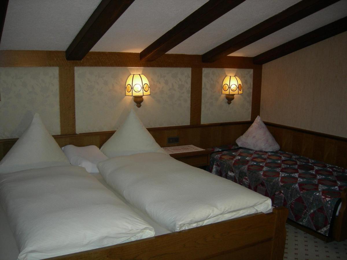 One-Bedroom Apartment with Balcony