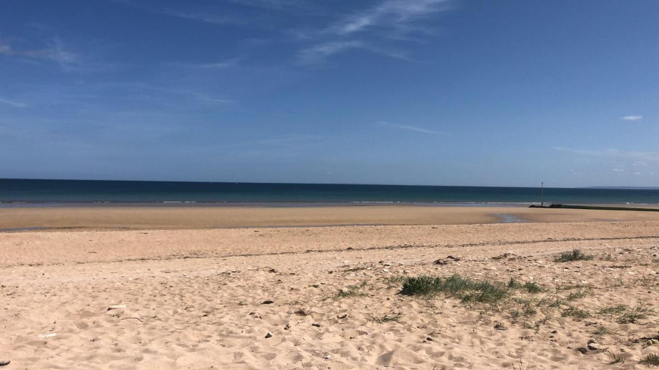 Maison HERMANVILLE SUR MER plein pied-à côté de la plage - B&B Hermanville-sur-Mer