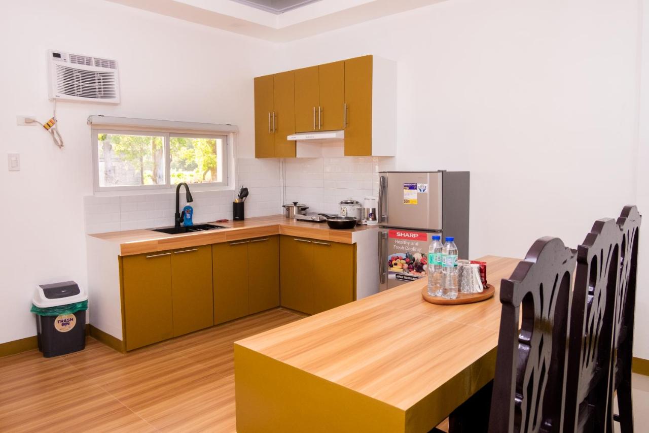 E & C TOURIST INN - B&B Dumaguete