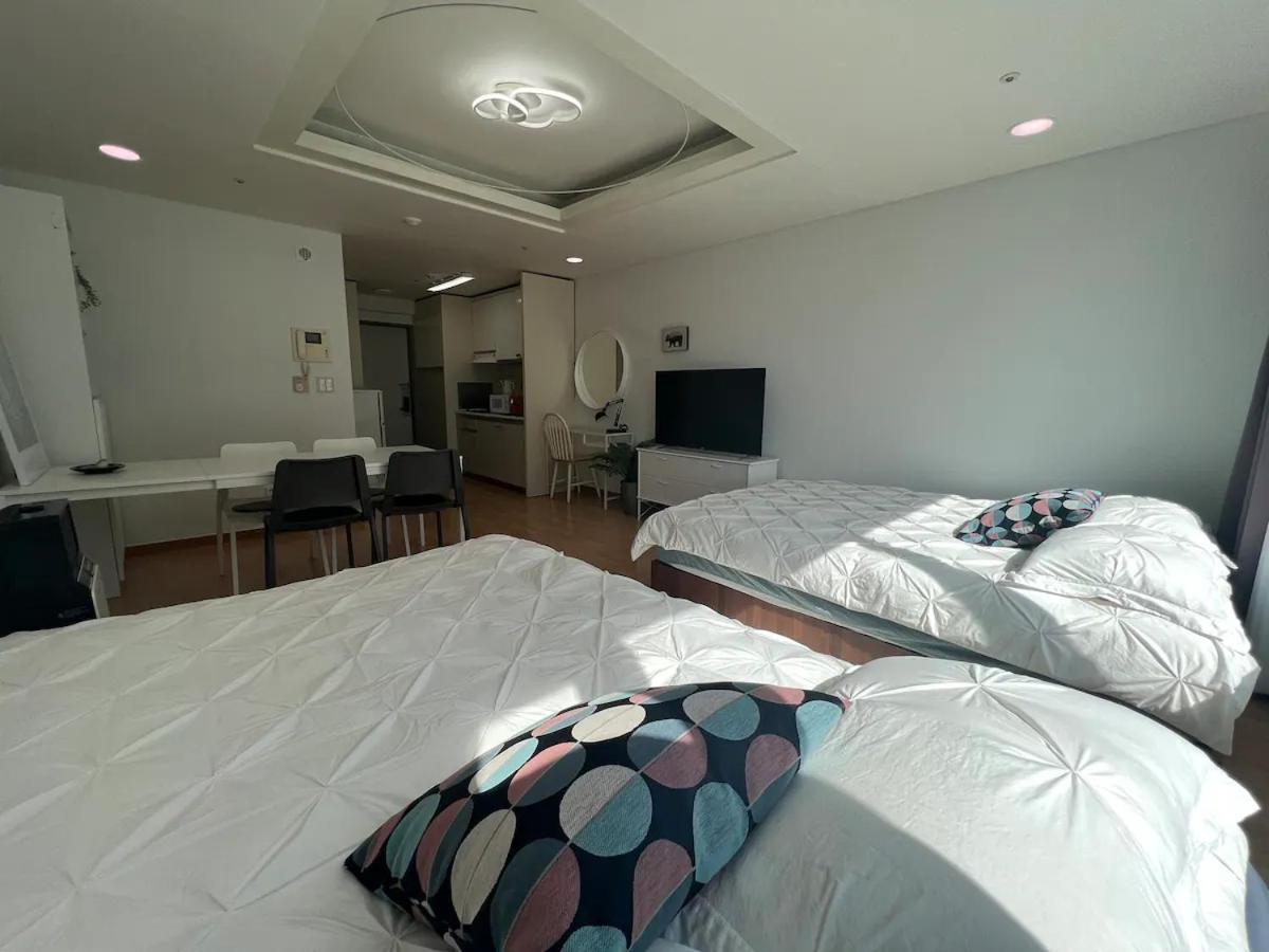 Hongdae Urban Oasis - B&B