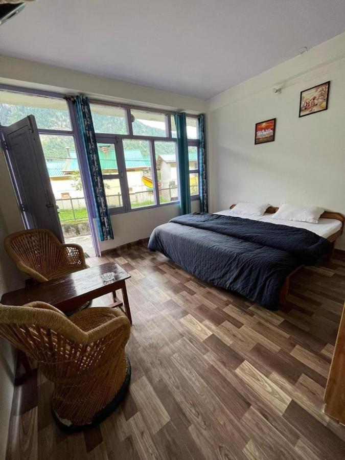 B&B Manali - The mountain bliss hostel and cafe. - Bed and Breakfast Manali