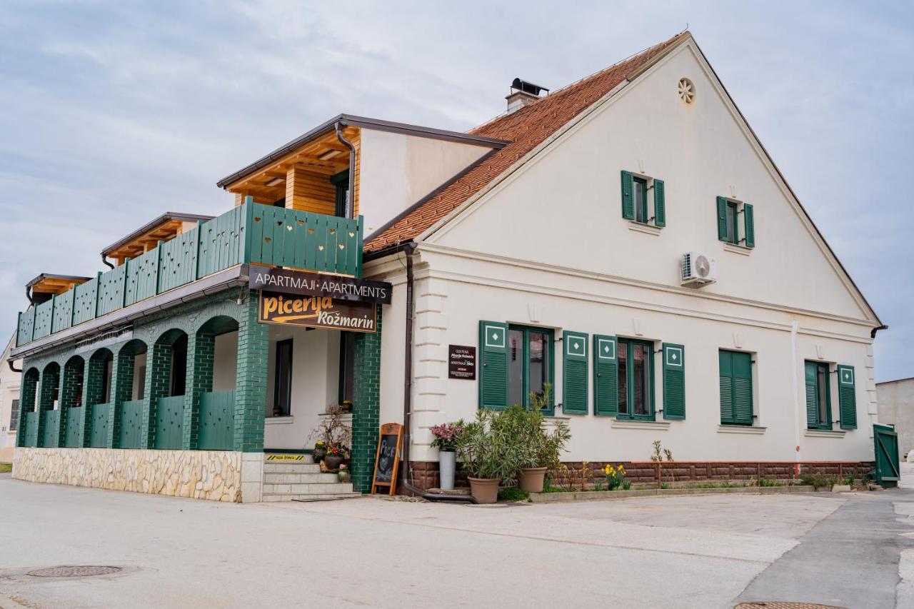 B&B Markovci - Apartmaji Babi - Bed and Breakfast Markovci