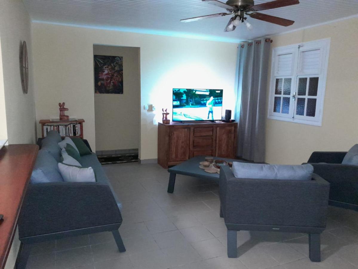 Sous le MAHOGANY - Ferienwohnung Saint-Joseph