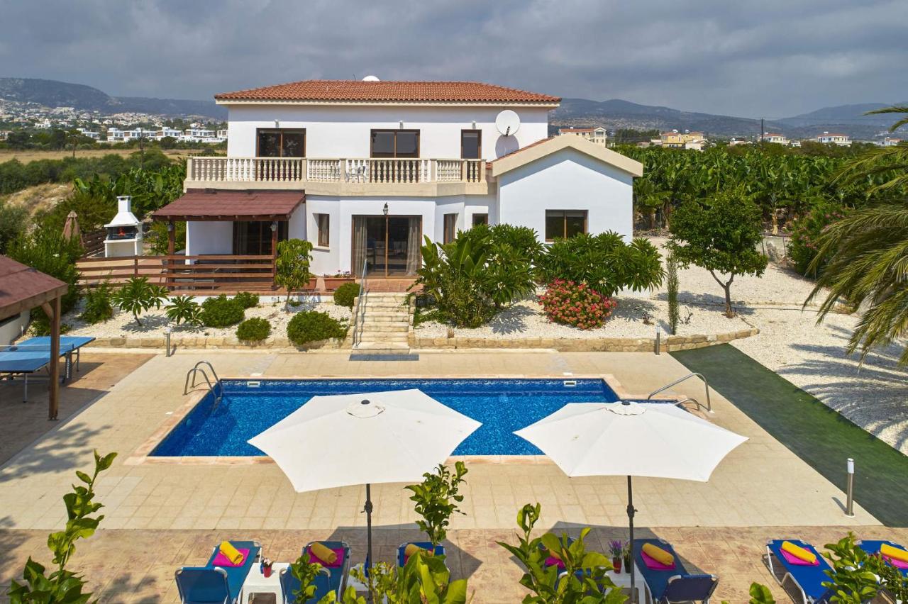 Villa Ambrosia in Coral Bay - Bed and Breakfast