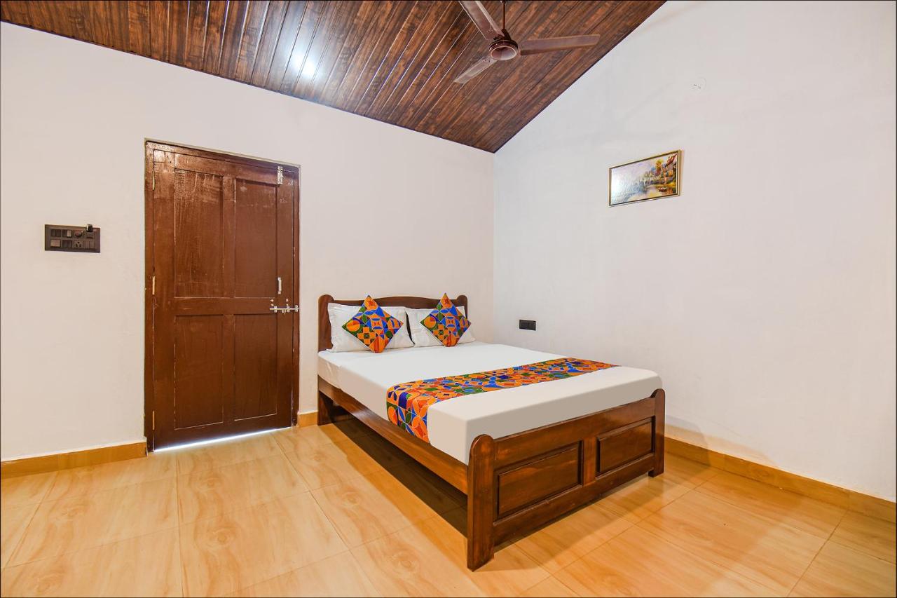 B&B Mormugao - FabExpress Peacock Suites - Bed and Breakfast Mormugao