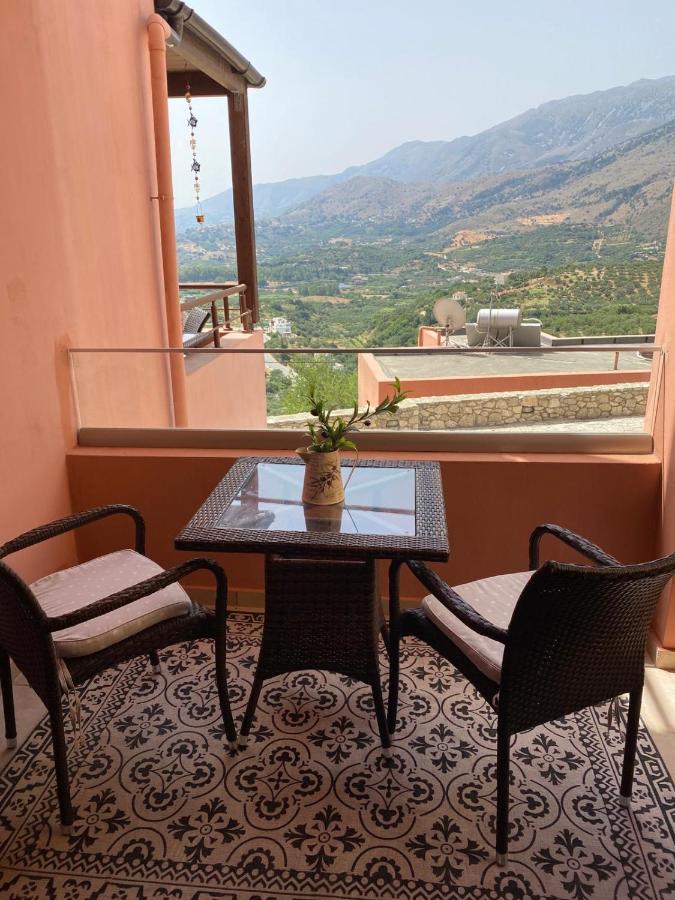 Daphne in Morfi Village - B&B Georgioupolis