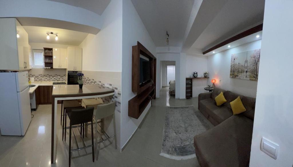 Apartment with three Rooms - B&B