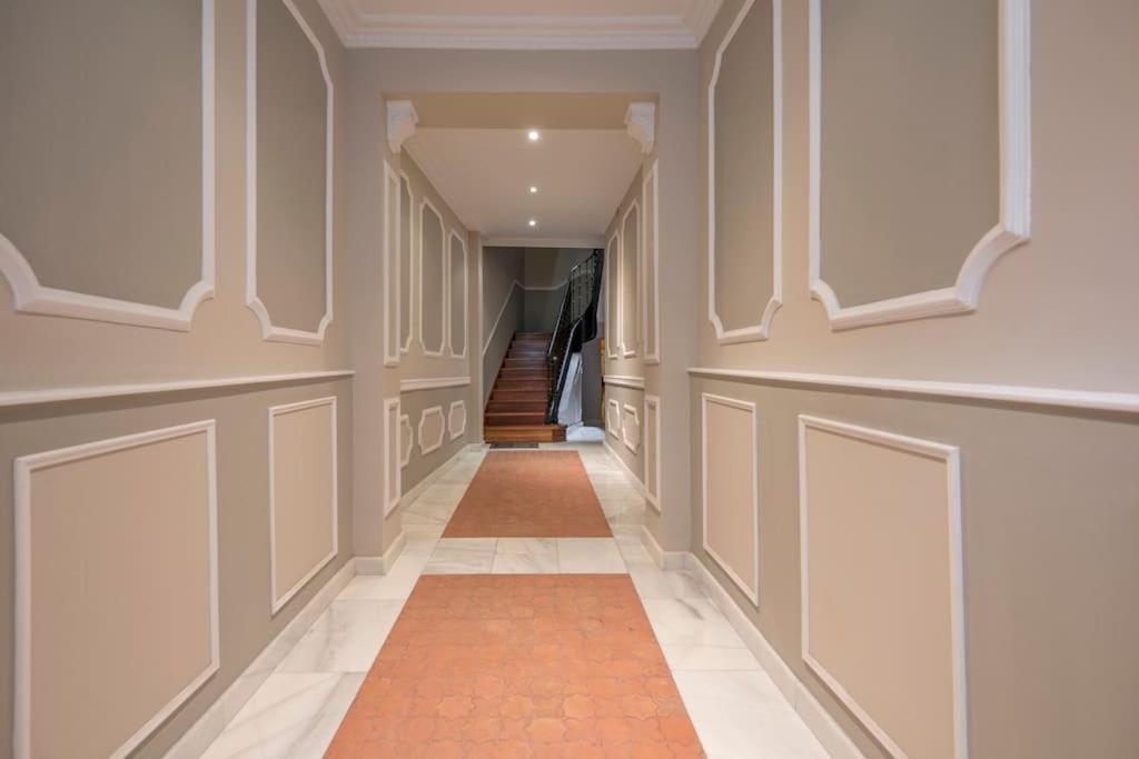 Céntrico apto entre Sol y Gran vía - B&B Madrid