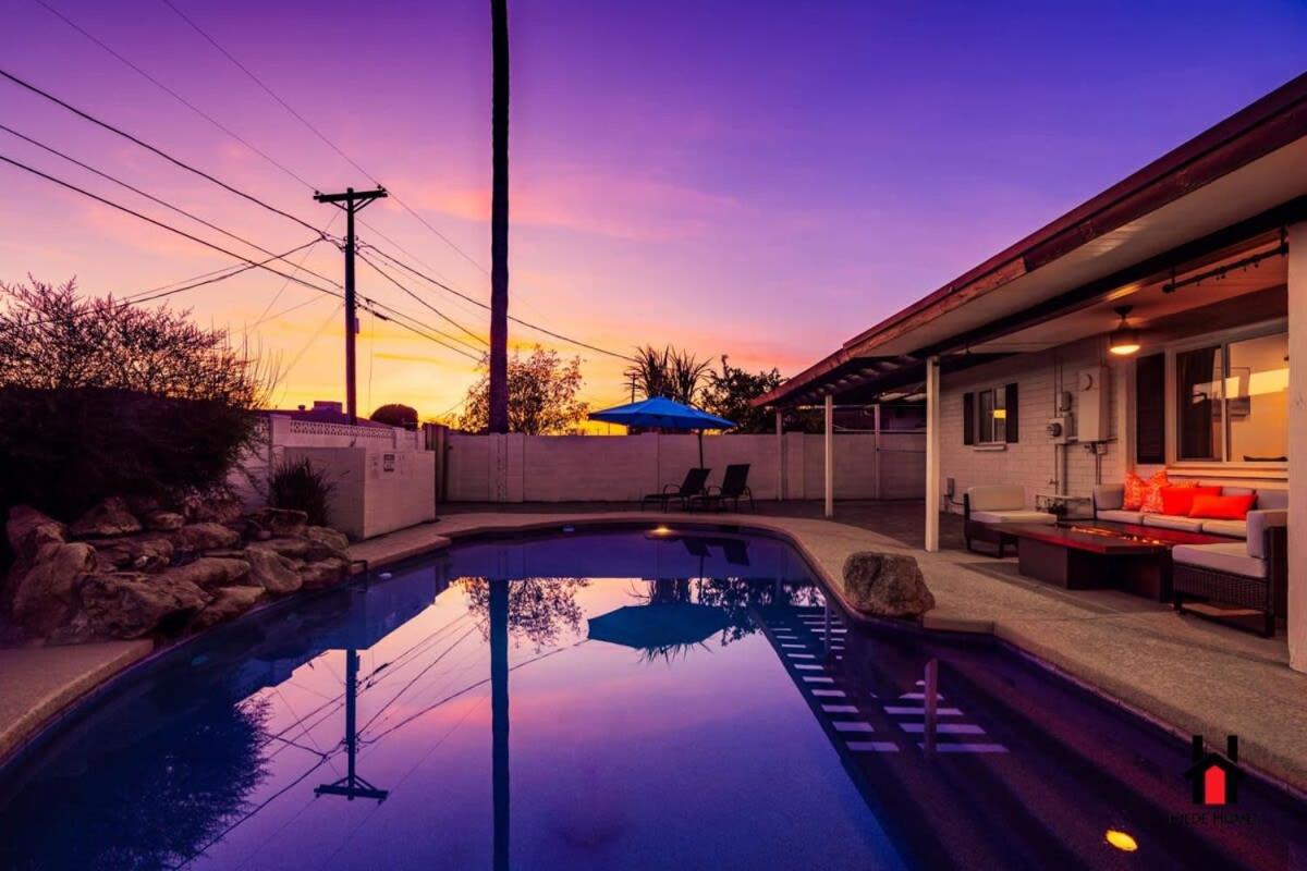 B&B Scottsdale - Remodeled Family-Fun Farmhouse with Pool Nr Old Town - Bed and Breakfast Scottsdale