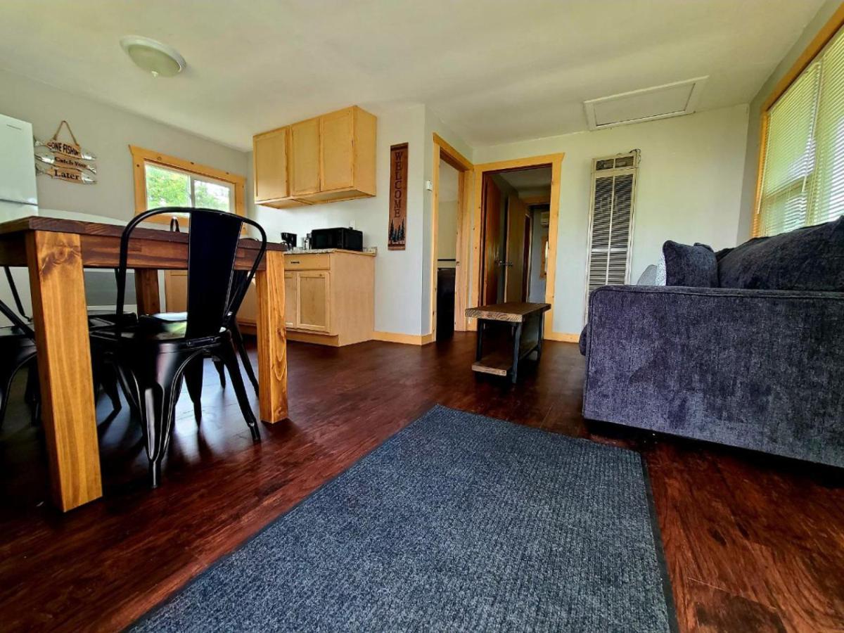 Walleye Cabin Spitzer Lakefront Minnesota - B&B