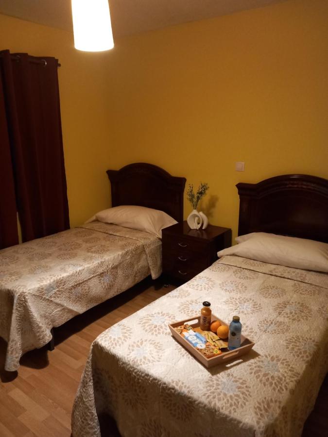 Doppel- oder Zweibettzimmer