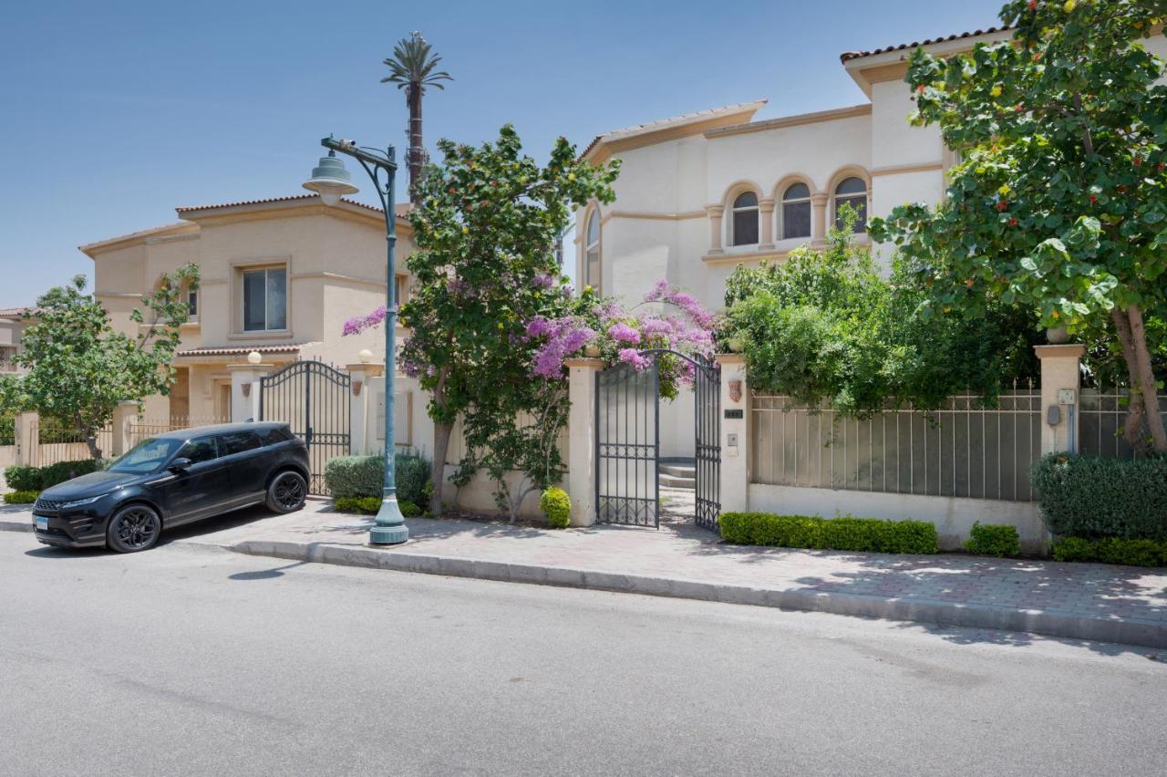 Zyra Luxury villa with pool and Jacuzzi in New Cairo - B&B Il Cairo