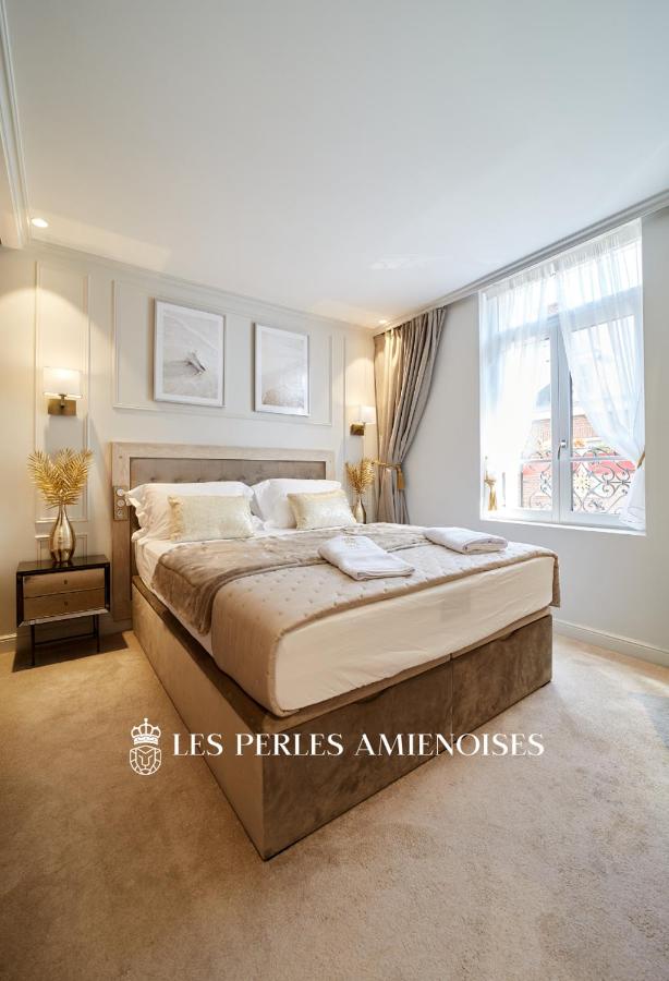 B&B Amiens - LES PERLES AMIÉNOISES ☆ WHITE PEARL ☆ HYPER CENTRE ☆ - Bed and Breakfast Amiens