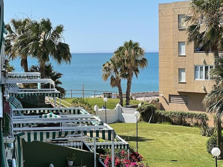 Beach Duplex with Sea views - B&B Málaga
