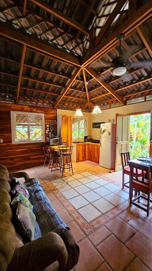 Villa Rameen - B&B Puerto Viejo