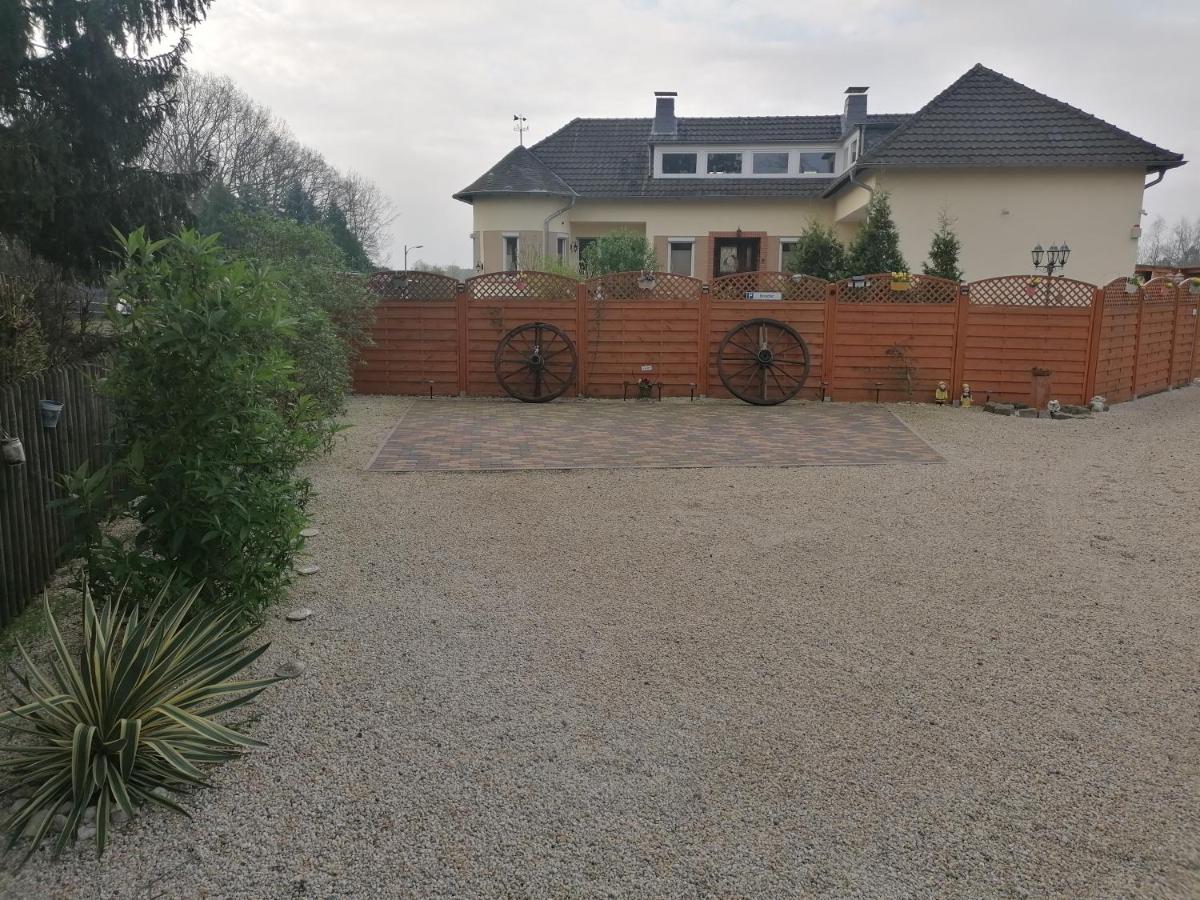 Haus Lupo am Kanal - B&B