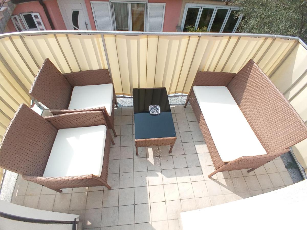 Apartamento de 1 dormitorio con vistas al mar