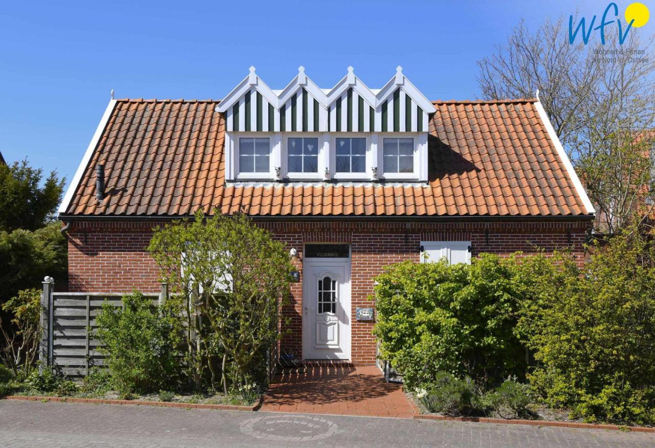 Ferienhaus "Kleines Haus Juist" Ferienwohnung Wattenmeer - Chambres d'hôtes Juist