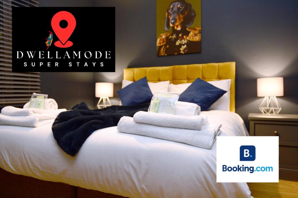 B&B Canterbury - 5 Bedroom House -Sleeps 12- Big Savings On Long Stays! - Bed and Breakfast Canterbury