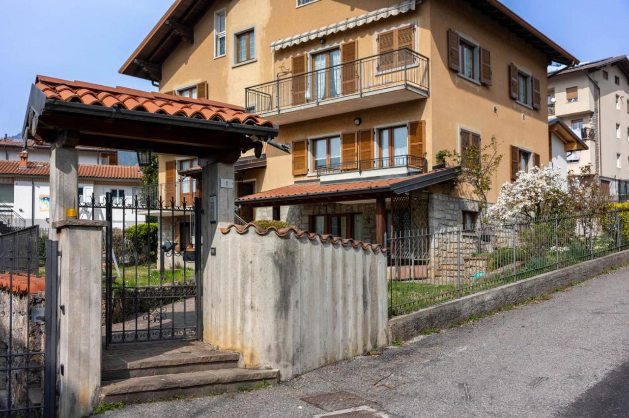 Mara House, Fino del Monte Ospitar - Chambres d’hôtes
