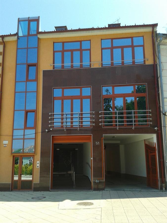 Vila Adriano - B&B Turda