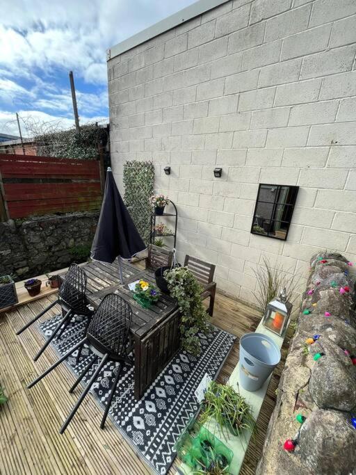 #02 Just the Splott Sleeps 6- 8mins to Stadium - " Perfect for Contractors and Families - Free Parking" - Ferienwohnung Cardiff