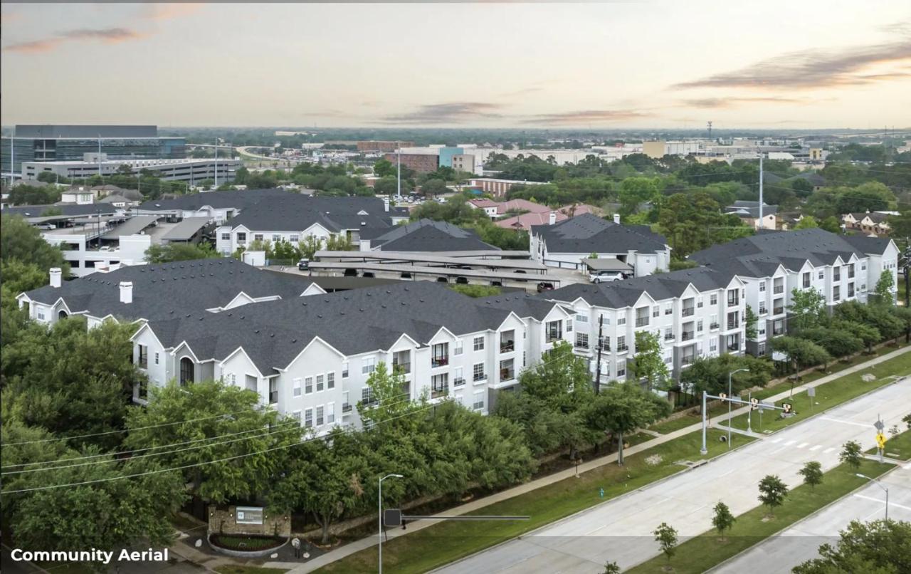 Hidden Gem at Med Center 2BR & 2BA Apartment - B&B