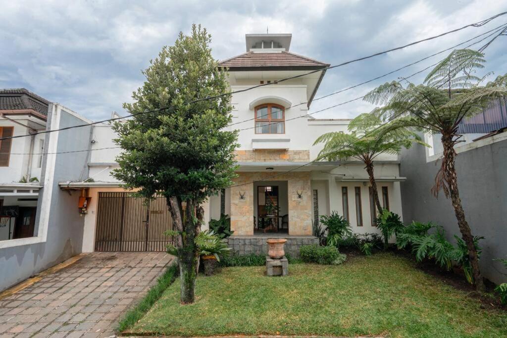 Pasteur Beautiful Luxury Home - Ferienwohnung