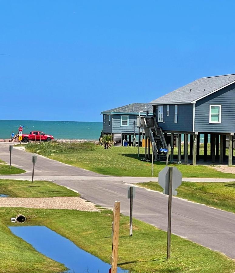 The Pink Flamingo Beach Gulf views - B&B