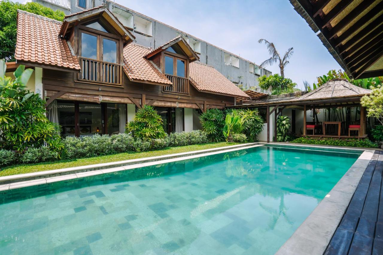 Villa Cira - 5 Bedrooms Private Villa Next to Seminyak - B&B